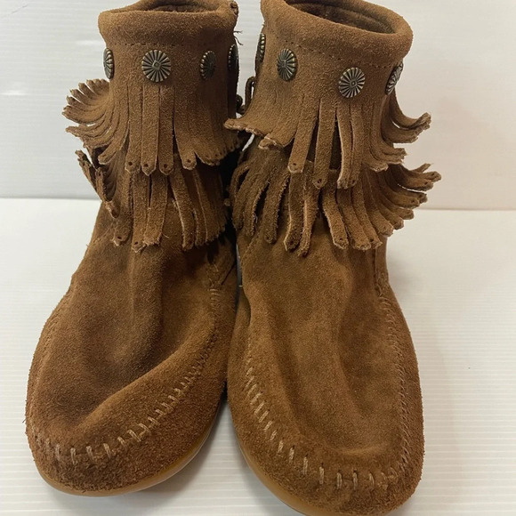 Minnetonka Double Fringe Side Zip Boot Dusty Brown Size 9 - Picture 2 of 9